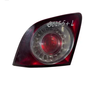 Volkswagen Golf Plus Tailgate rear/tail lights 5M0945093D