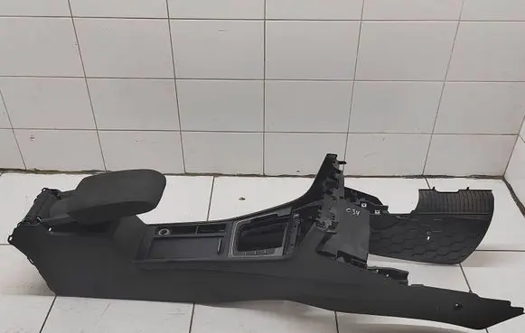 Volkswagen Golf VII Center console 5G0862531 563045A