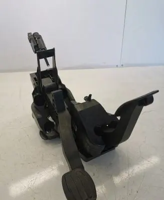Peugeot 308 Pedal assembly 9854066280 9829019980 9831515880