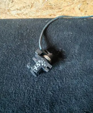 BMW X5 E53 Turbo solenoid valve 2247906