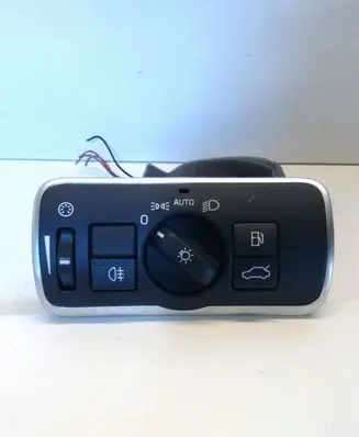 Volvo XC70 Light switch 30739448