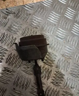Ford Galaxy Turbo system vacuum part 