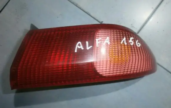 Alfa Romeo 156 Rear/tail lights 60620136