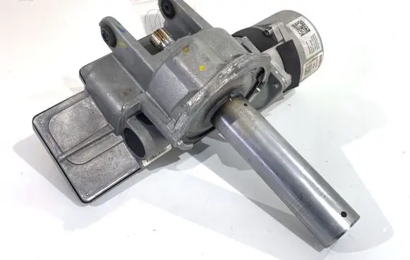 Opel Corsa E Power steering pump 38029054