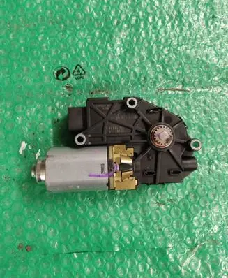 Hyundai Santa Fe Sunroof motor/actuator 81680S1000 S201903180088