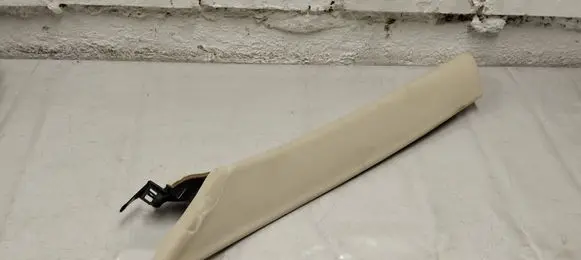 Maserati Ghibli (A) pillar trim 670010334