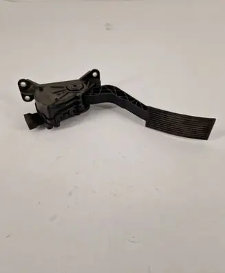 Nissan Pathfinder R51 Accelerator throttle pedal 6PV93390101