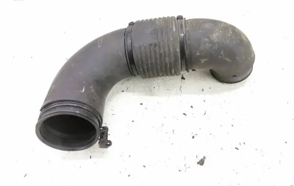 Hyundai Tucson JM Turbo air intake inlet pipe/hose 281392E250