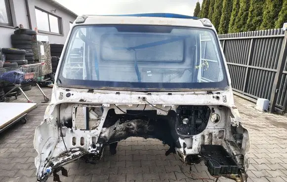 Iveco Daily 5th gen Front piece kit 