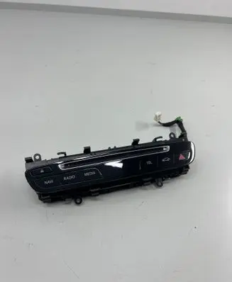Mercedes-Benz C W205 Head unit multimedia control A2059055201