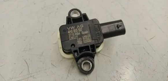 Audi A6 S6 C7 4G Airbag deployment crash/impact sensor 4H0955557