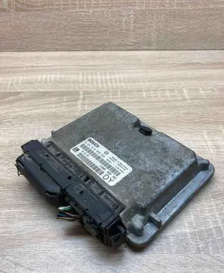 Opel Astra G Engine control unit/module ECU 09181243 0281010050