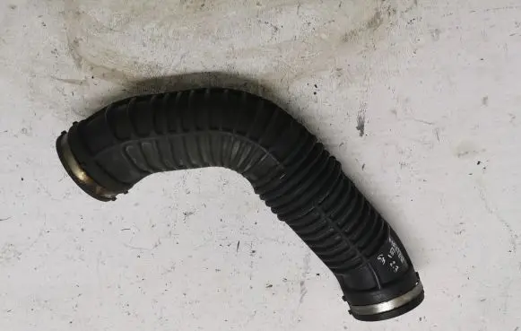 Renault Master III Intercooler hose/pipe
