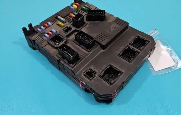 Peugeot Partner Central body control module 9652474680 IMPRK1395685