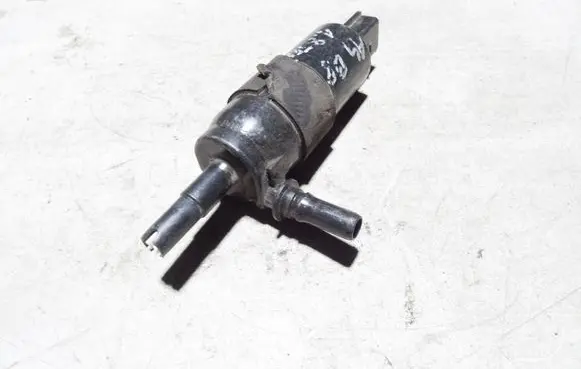 Audi A4 S4 B8 8K Windscreen/windshield washer pump 8K0955681