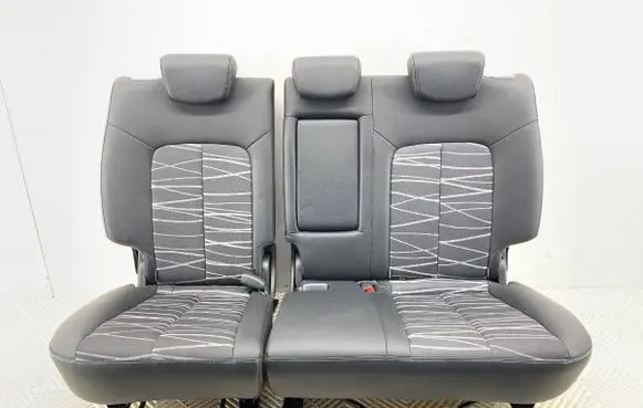 KIA Venga Second row seats 