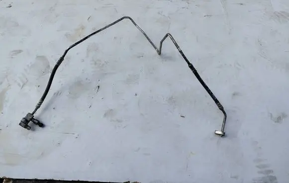 Air conditioning (A/C) pipe/hose