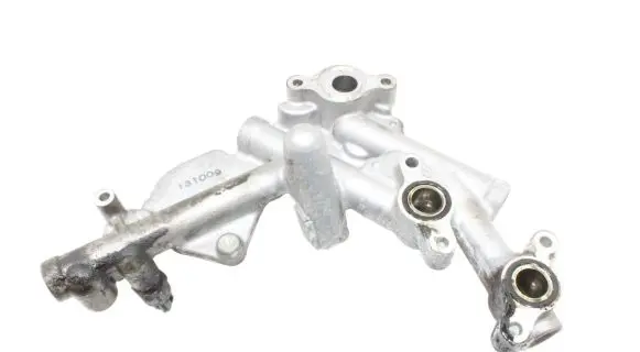 Toyota Avensis T270 Engine oil radiator 