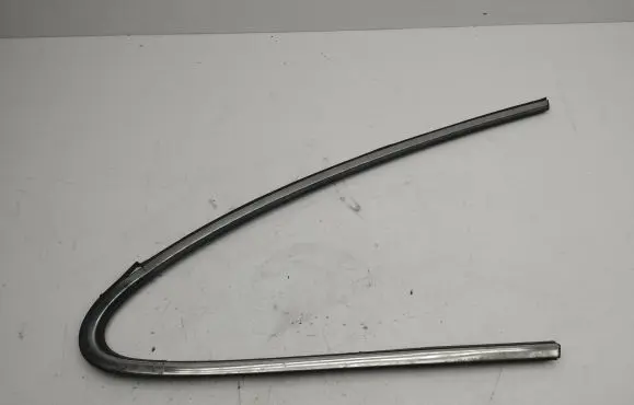 Honda CR-V Rear side glass trim 