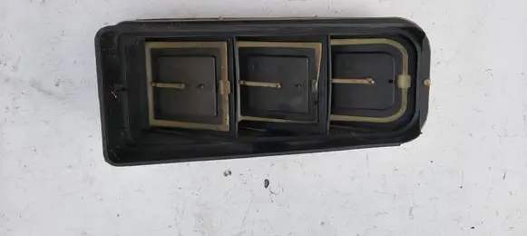 Peugeot 2008 I Quarter panel pressure vent 9678565780