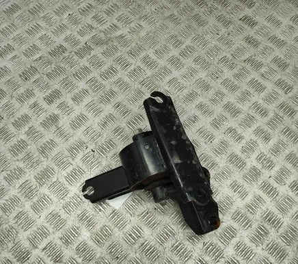 Honda CR-V Engine mount bracket 50850TMBH53