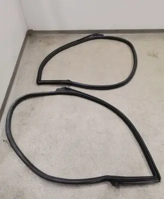 Porsche 911 992 Front door rubber seal 992831704 992831703