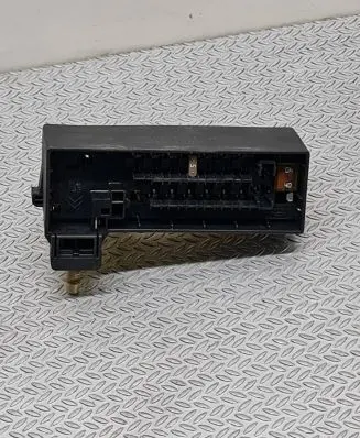 Peugeot 508 Fuse module 9674917380 080213813