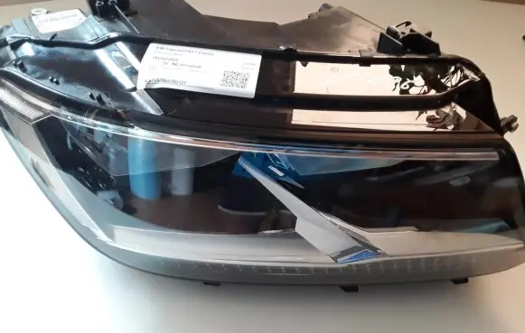 Volkswagen Tiguan Headlight/headlamp 5NC941006B