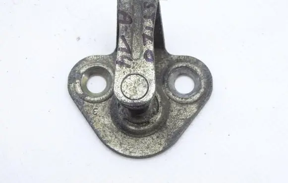 Fiat Stilo Front door lock loop/hook striker 