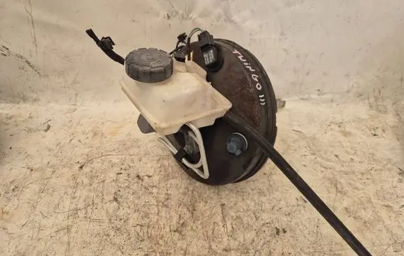 Renault Twingo III Brake booster 472104799R 453430010000