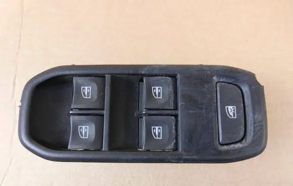 Dacia Duster Quarter vent window switch 809613649R