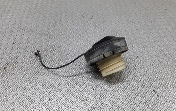 Toyota Avensis Verso Fuel tank filler cap 