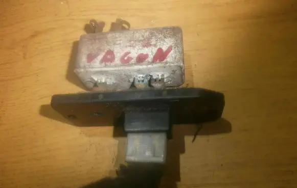 Mitsubishi Space Wagon Heater blower motor/fan resistor