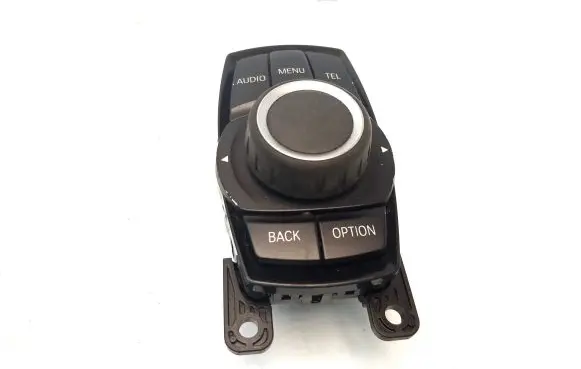 BMW 1 F20 F21 Head unit multimedia control 140426R0 033623101 9261704