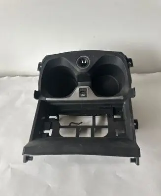 BMW 1 F40 Glove box 5a37576