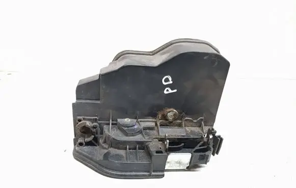 BMW 1 F20 F21 Front door lock 7202150