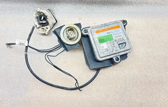 Land Rover Discovery Sport Headlight ballast module Xenon 10R044663 AB4401900HG
