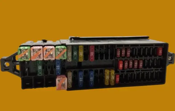 Skoda Fabia Mk3 (NJ) Fuse box set 6C0937615A