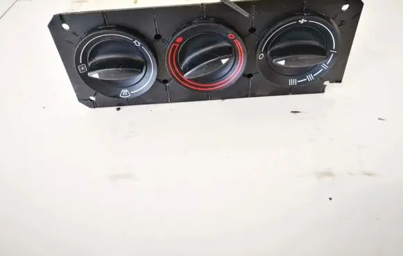 Audi A4 S4 B5 8D Climate control unit