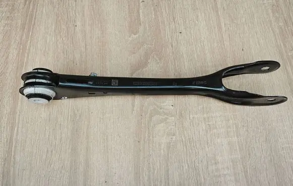 BMW 8 G16 Rear control arm 6893528