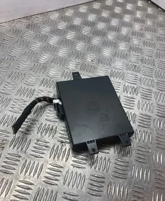 Volkswagen PASSAT B6 Bluetooth control unit module 00104AE8DA9D N342Z276 3C0035729F