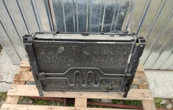 BMW 3 E90 E91 Radiator set 7526533