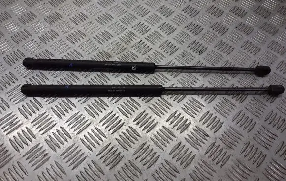 Fiat Stilo Front bonnet/hood damper/strut