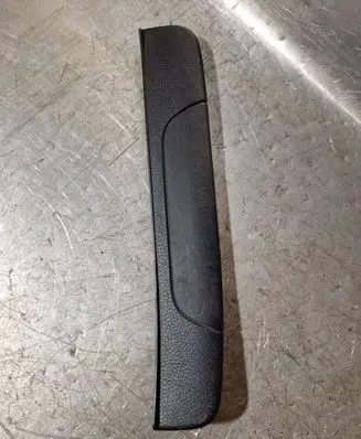 Toyota Camry VIII XV70 Rear sill trim cover 67915 33120