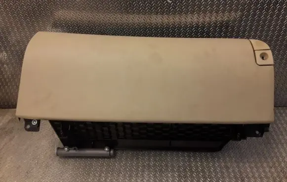 Lexus IS 220D-250-350 Glove box 5555053030
