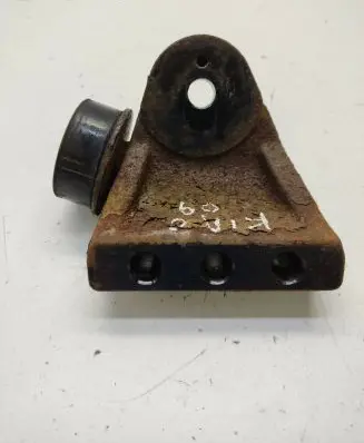 KIA Sportage Engine mounting bracket 218234D500