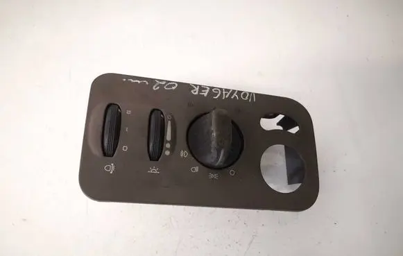 Chrysler Voyager Light switch 746771383