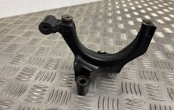 Audi A3 S3 8V Engine mounting bracket 04L4253GA 04L4253