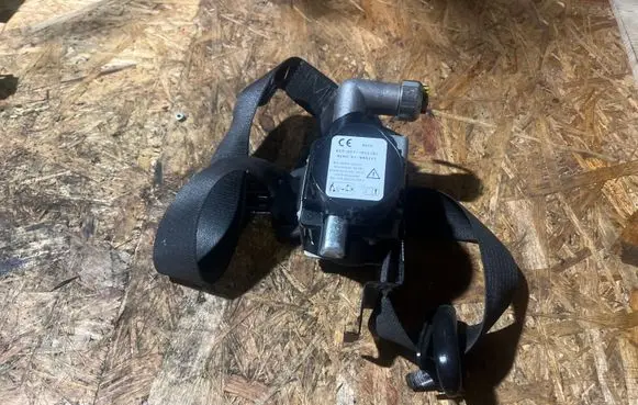 Ford Mondeo MK V Front seatbelt 0589P1000332 KSSET1034787