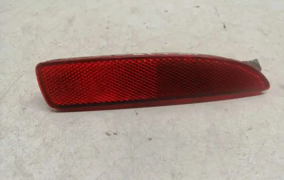 Mazda 3 I Rear tail light reflector